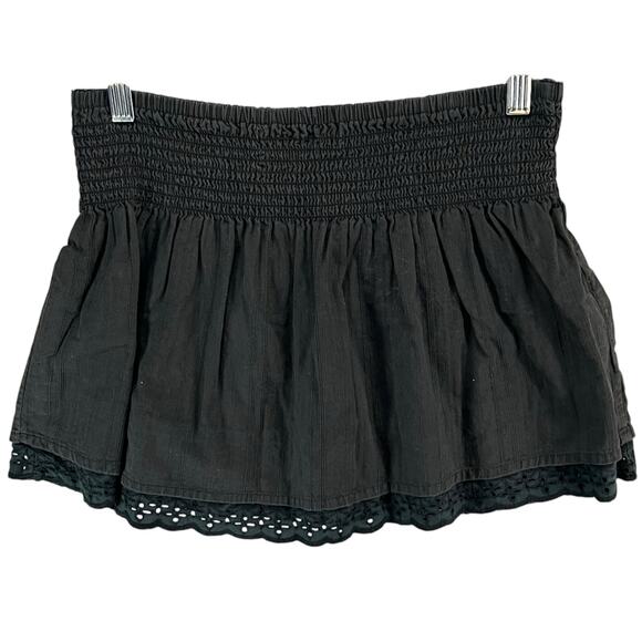 Roxy Y2K Mini Skirt XS Black Smocked Waist Eyelet Hem Pull On Boho Beach Casual - Picture 3 of 11
